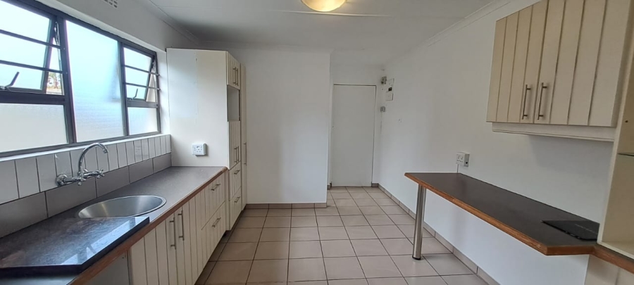 4 Bedroom Property for Sale in Kleinmond Western Cape